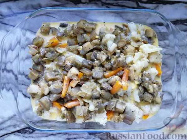 Баклажаны, запечённые с цветной капустой и сыром